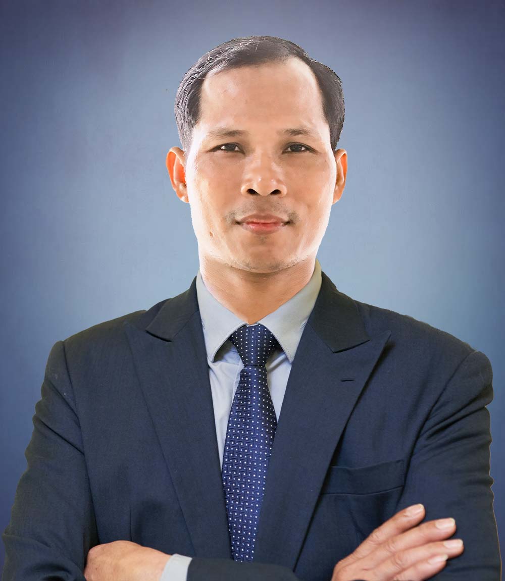 សាស្ត្រាចារ្យរង បណ្ឌិត យន់ សុធា
