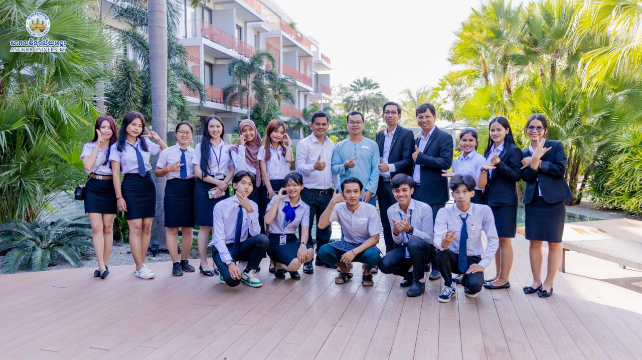 Study tour to Angkor Grace Residence & Wellness Resort for Faculty of Humanities and Foreign Languages students of A.U.