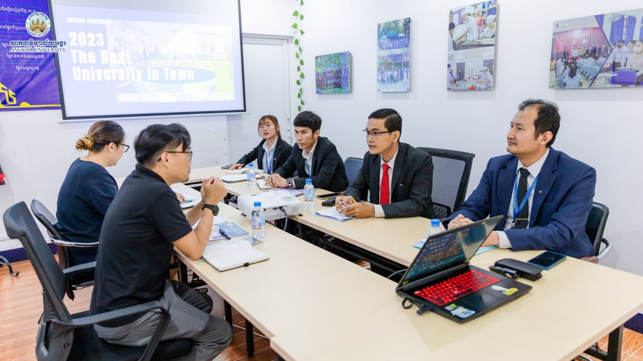 Meeting with Singapore University of Technology and Design