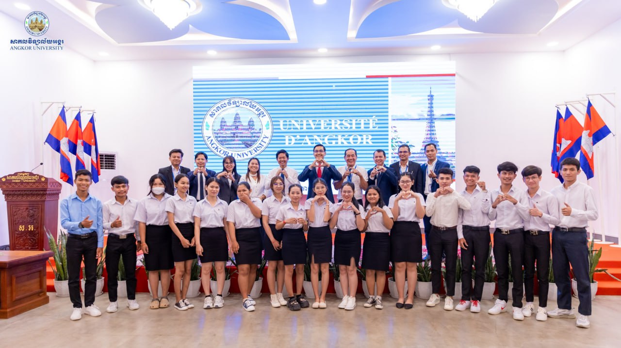 The curriculum and benefits of learning French at Angkor University