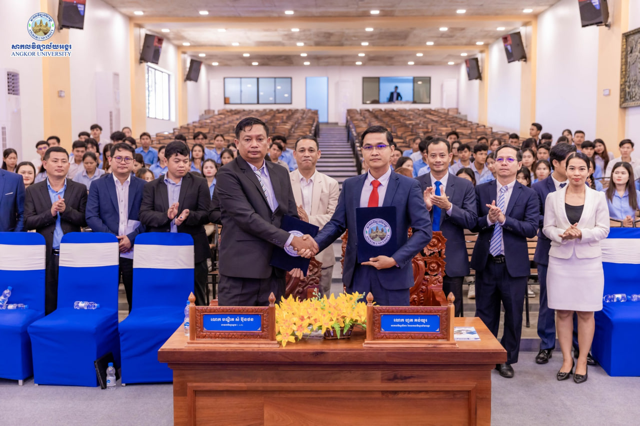 The MoU Ceremony between Angkor University and Cambodia-Asia Polytechnic Institute (CAPI)