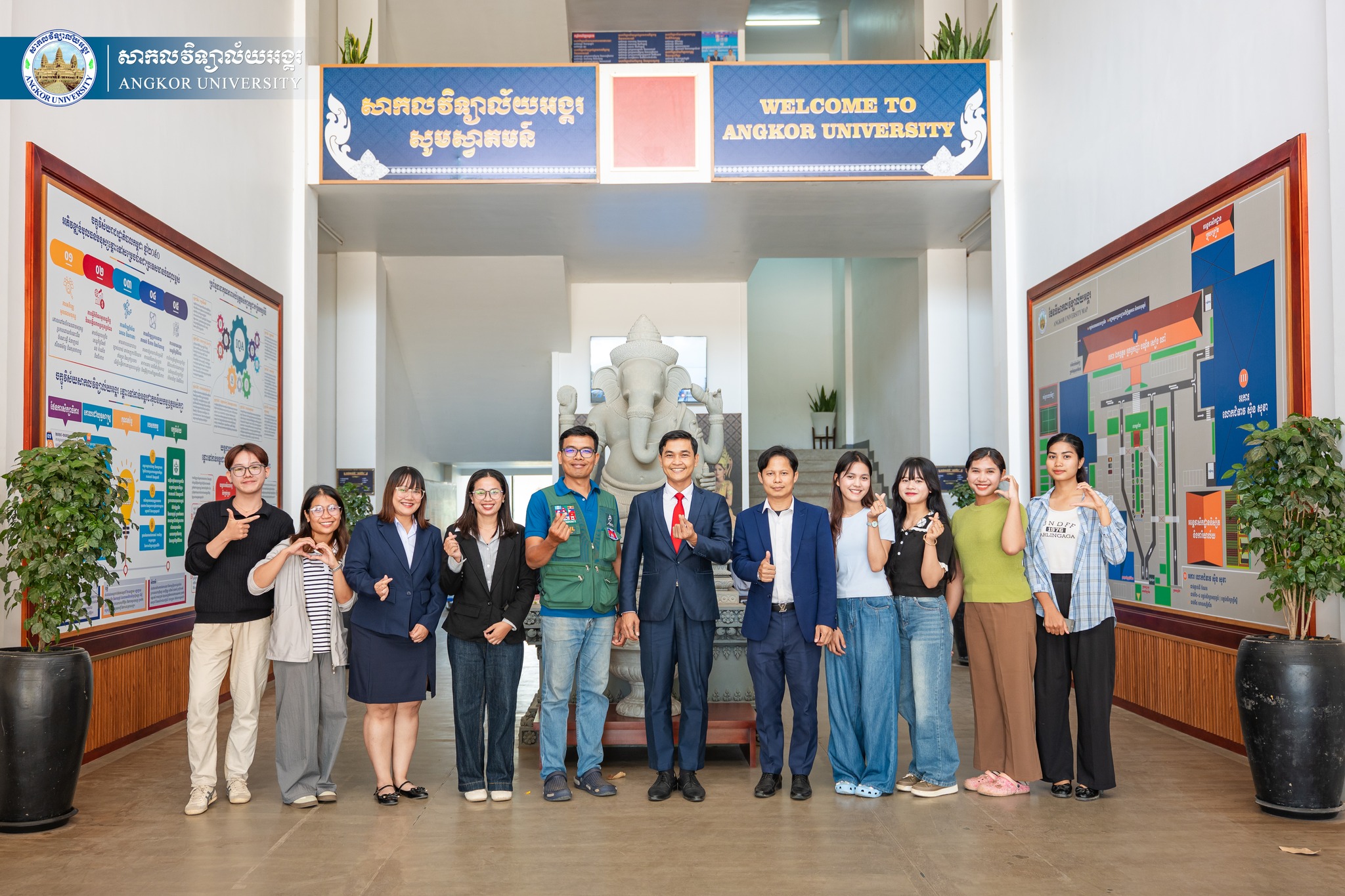 A Vision for the Future: Korean Language Students Meet with the University President